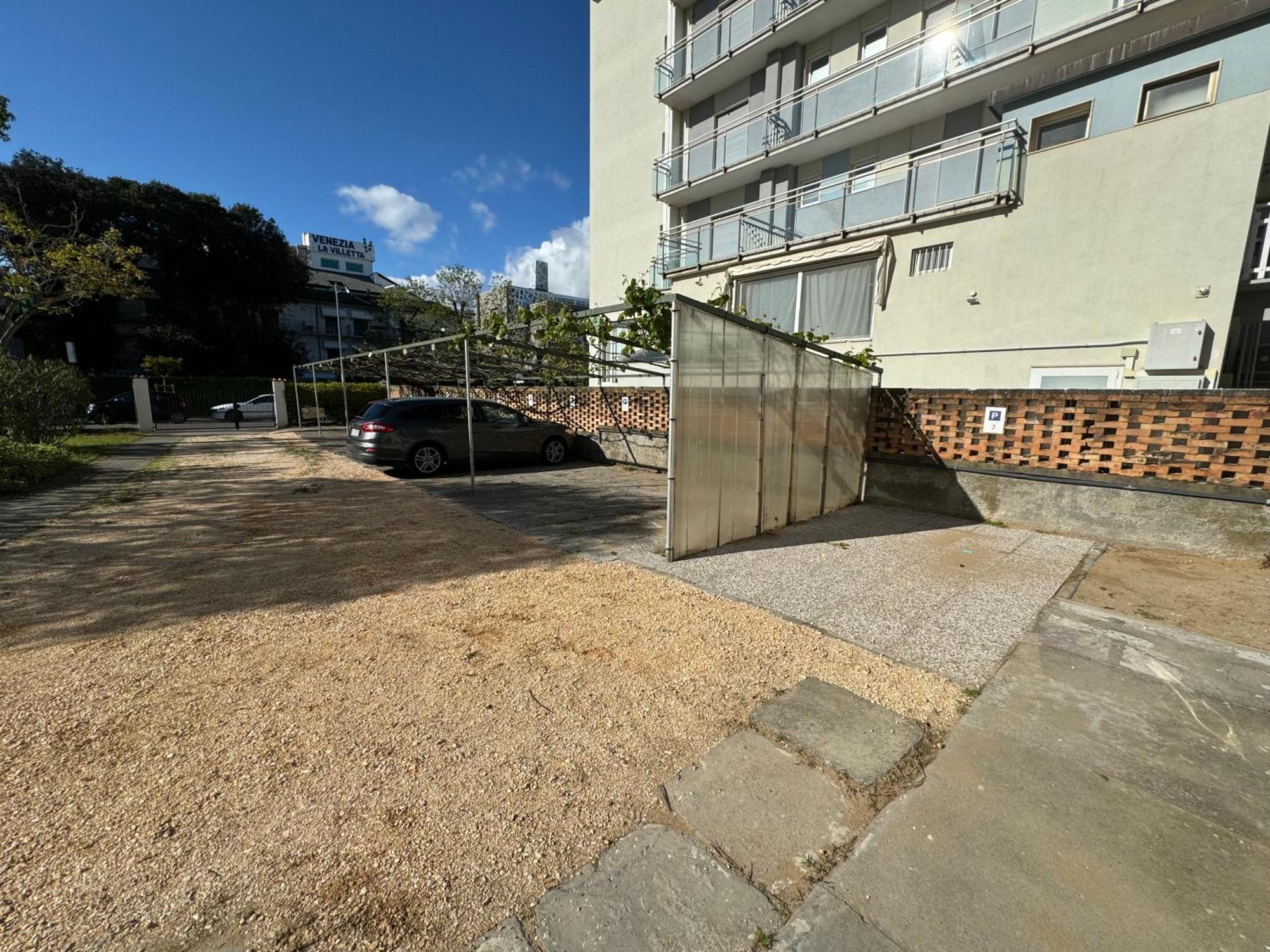 App4Rent Villa Zanetti - Appartamenti Con Spiaggia Privata Frontemare Lido di Jesolo Eksteriør bilde
