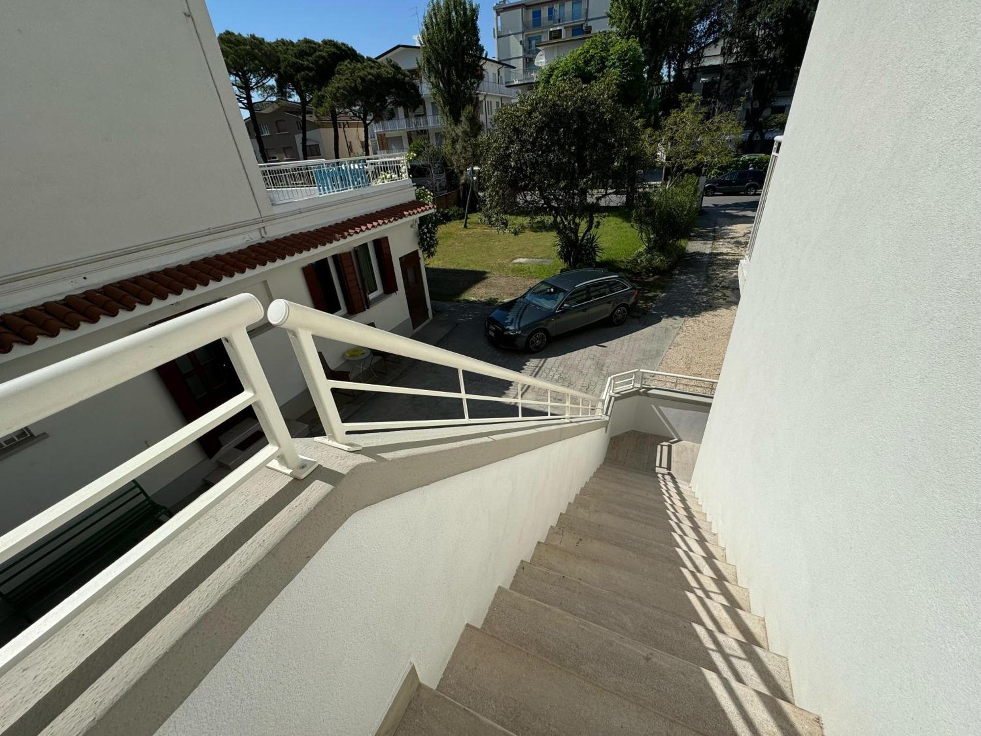App4Rent Villa Zanetti - Appartamenti Con Spiaggia Privata Frontemare Lido di Jesolo Eksteriør bilde