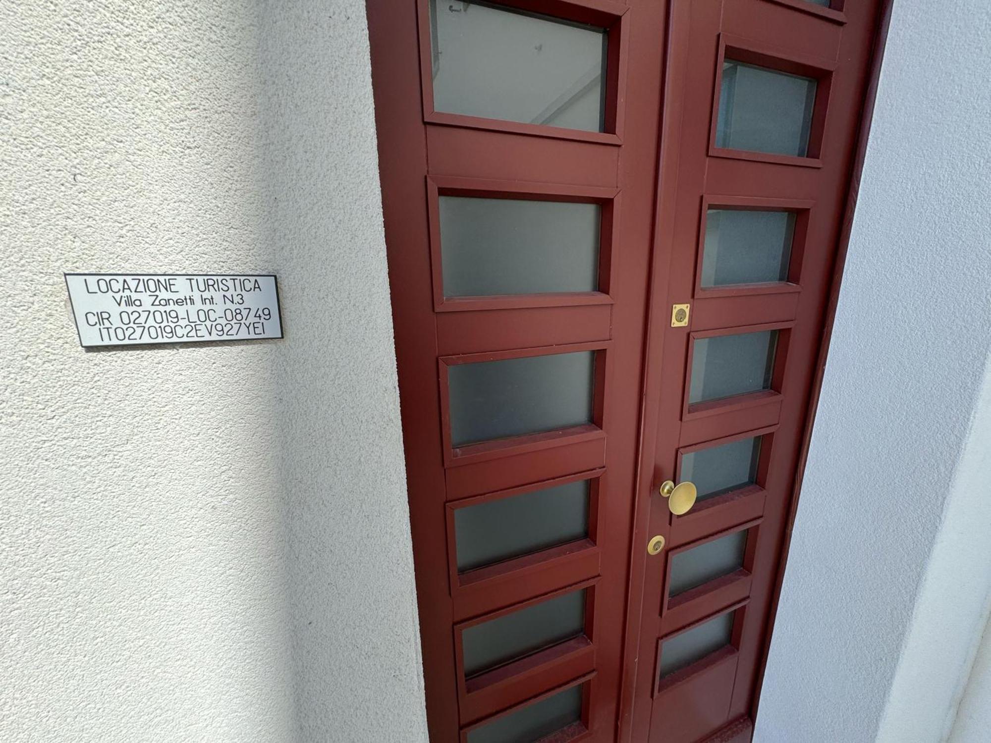 App4Rent Villa Zanetti - Appartamenti Con Spiaggia Privata Frontemare Lido di Jesolo Eksteriør bilde